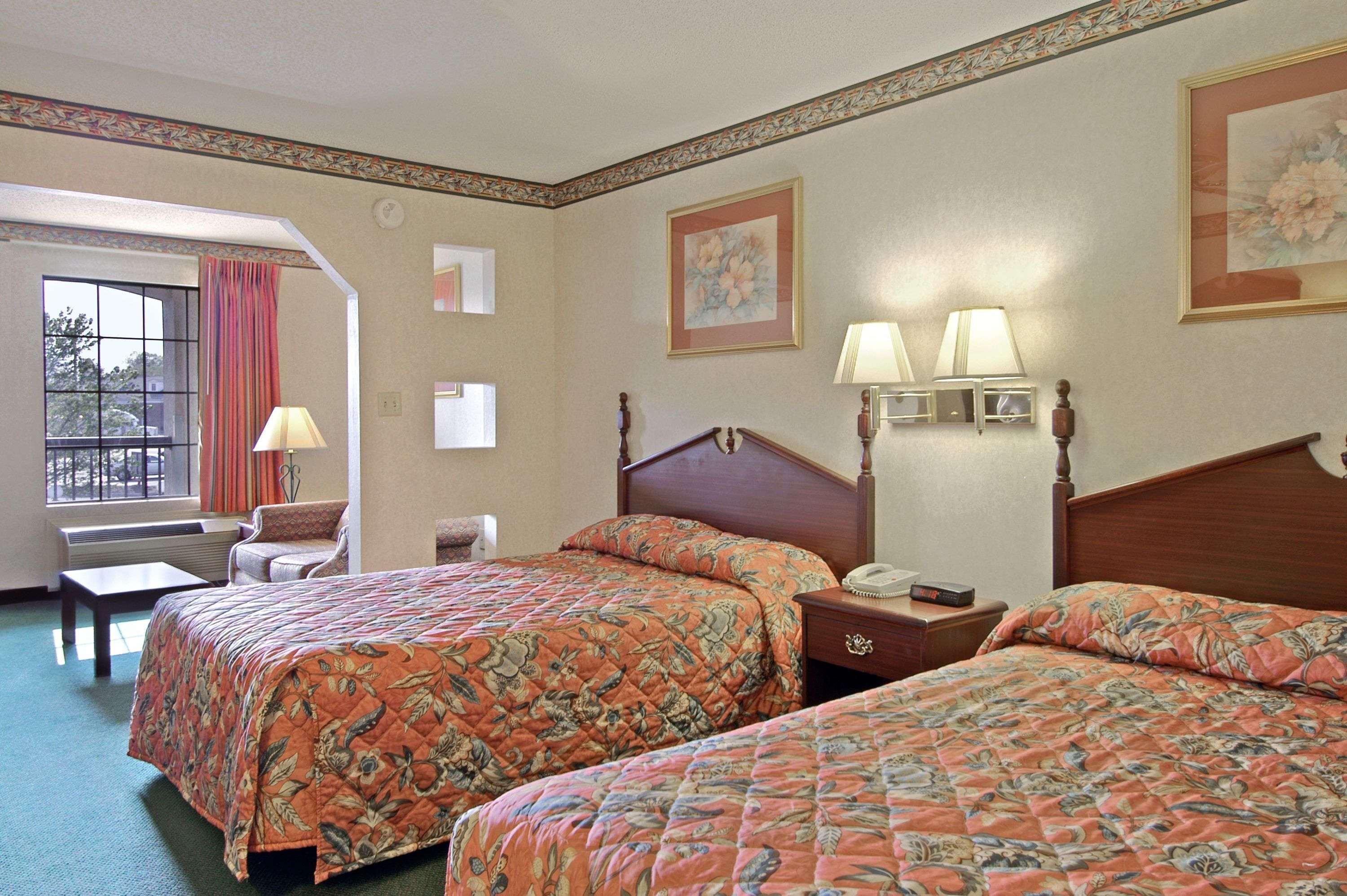 Days Inn & Suites By Wyndham Fort Valley Bilik gambar