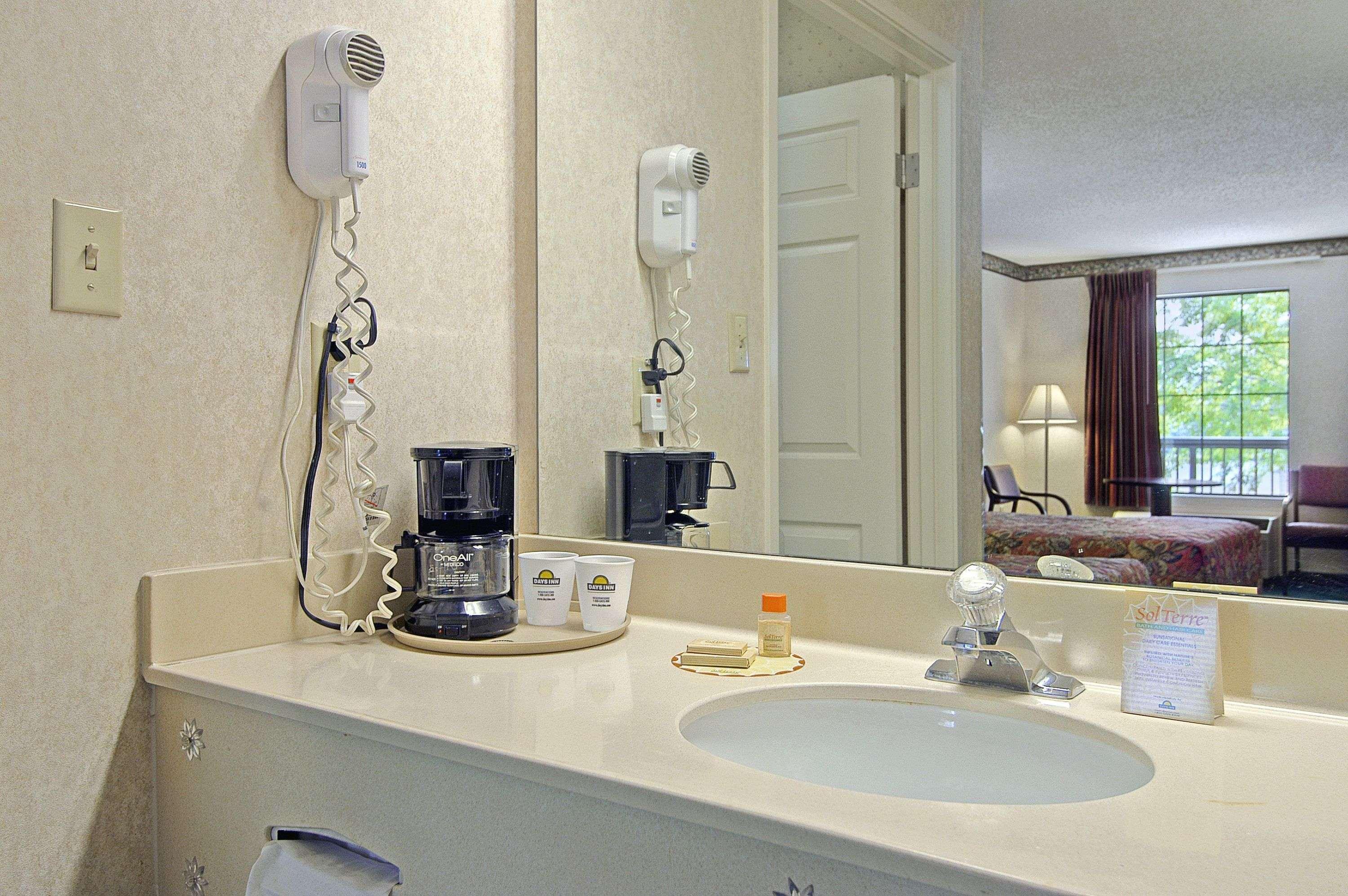 Days Inn & Suites By Wyndham Fort Valley Luaran gambar