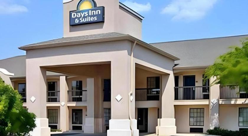 Days Inn & Suites By Wyndham Fort Valley Luaran gambar