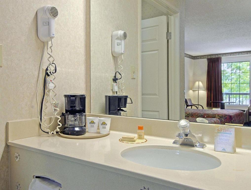Days Inn & Suites By Wyndham Fort Valley Luaran gambar
