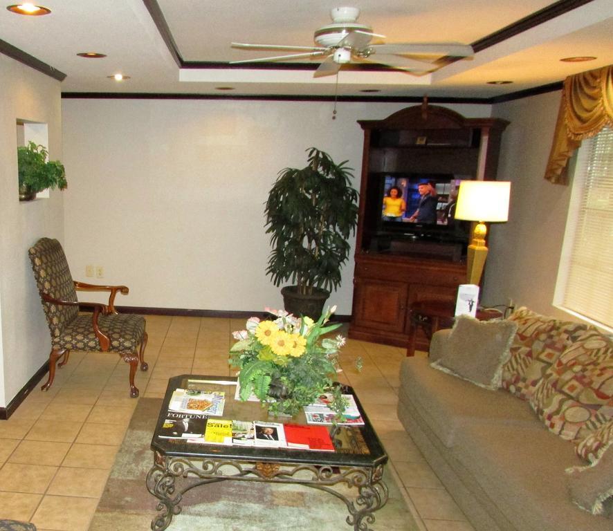 Days Inn & Suites By Wyndham Fort Valley Luaran gambar