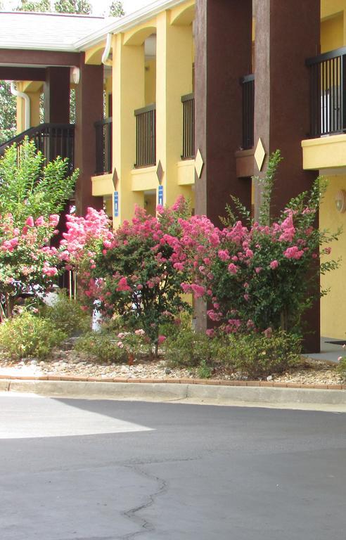 Days Inn & Suites By Wyndham Fort Valley Luaran gambar