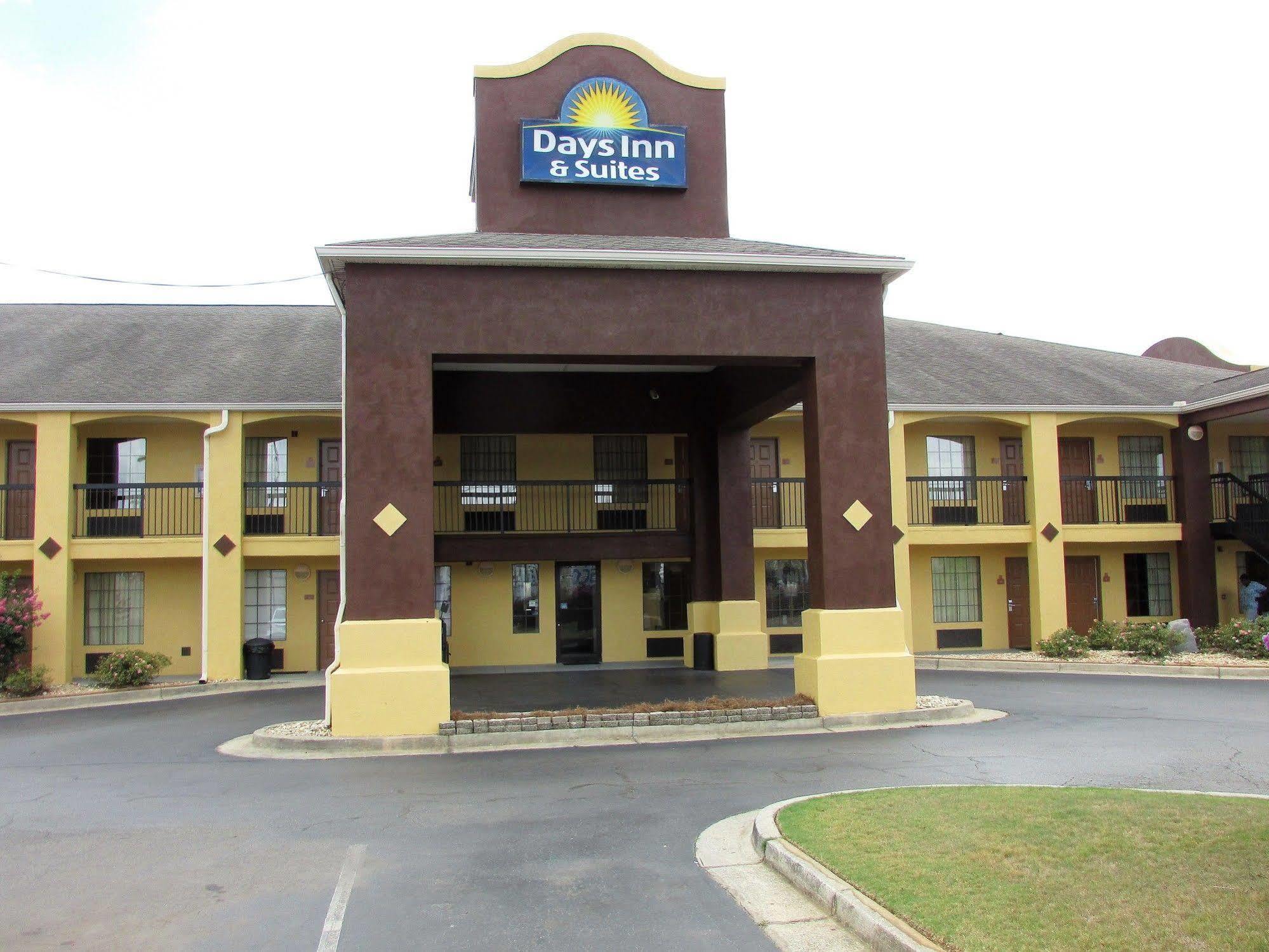 Days Inn & Suites By Wyndham Fort Valley Luaran gambar